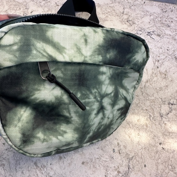 Tie Dye Green Messenger Bag - Picture 2 of 8
